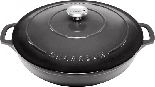Chasseur 30cm Low Round Casserole Caviar Grey 2.5L Shallow Cast Iron