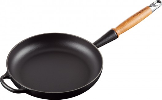 Le Creuset Signature Cast Iron Frying Pan 24cm Satin Black with Wooden Handle