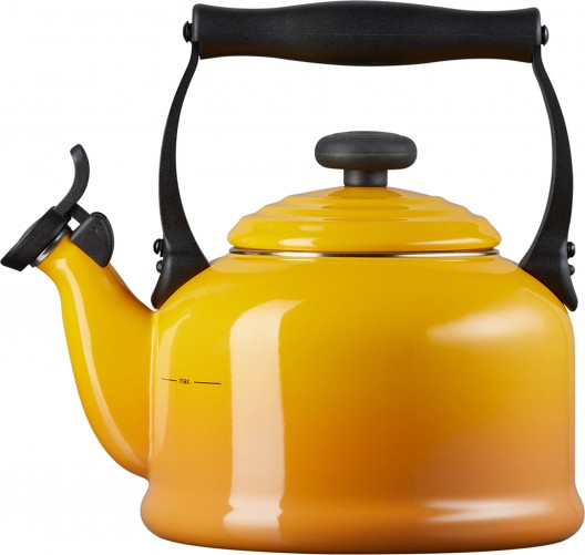 Le Creuset Traditional Stovetop Kettle 2.1L Nectar with Whistle